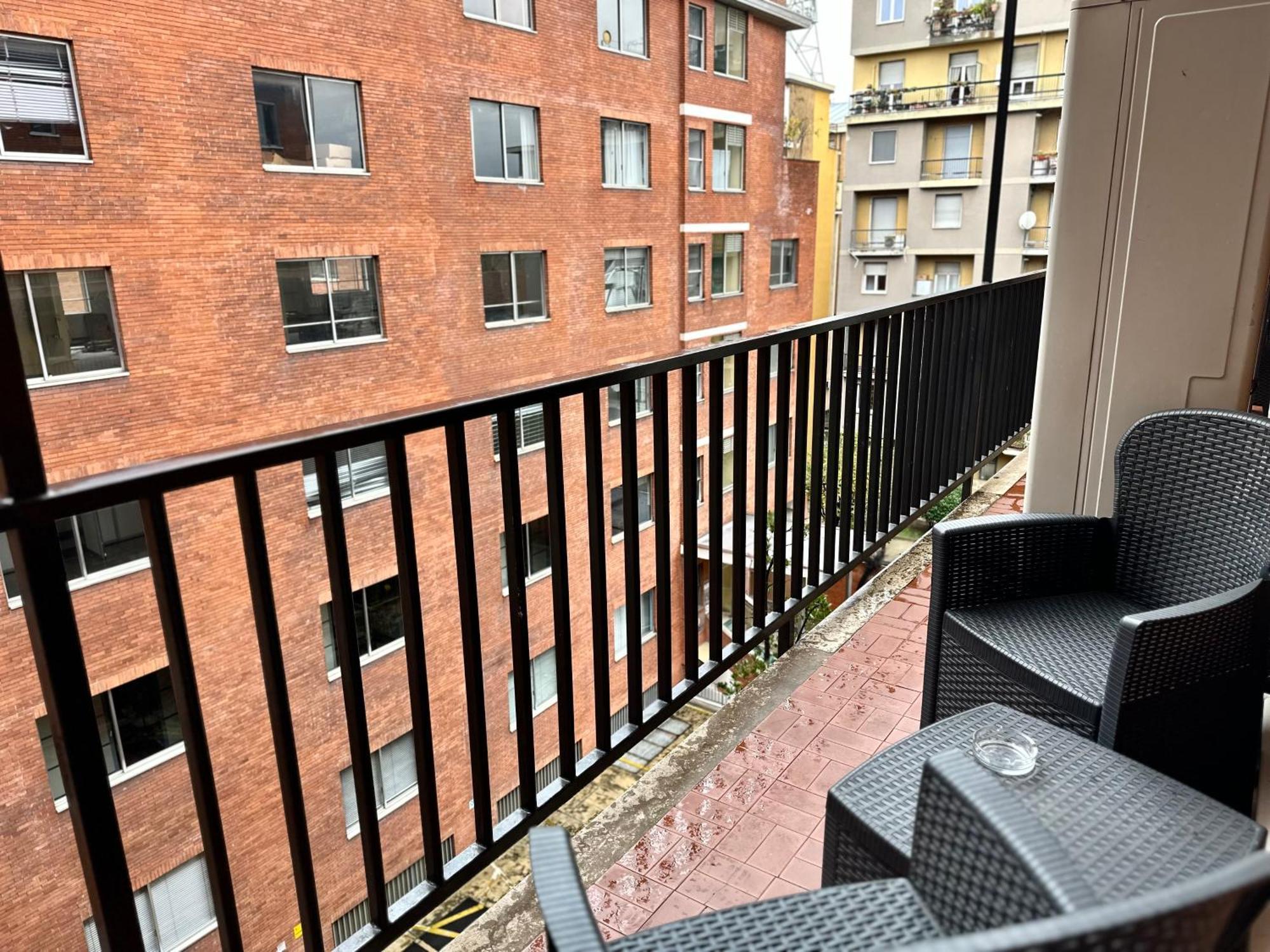 Hotel Giacosa Милано Екстериор снимка