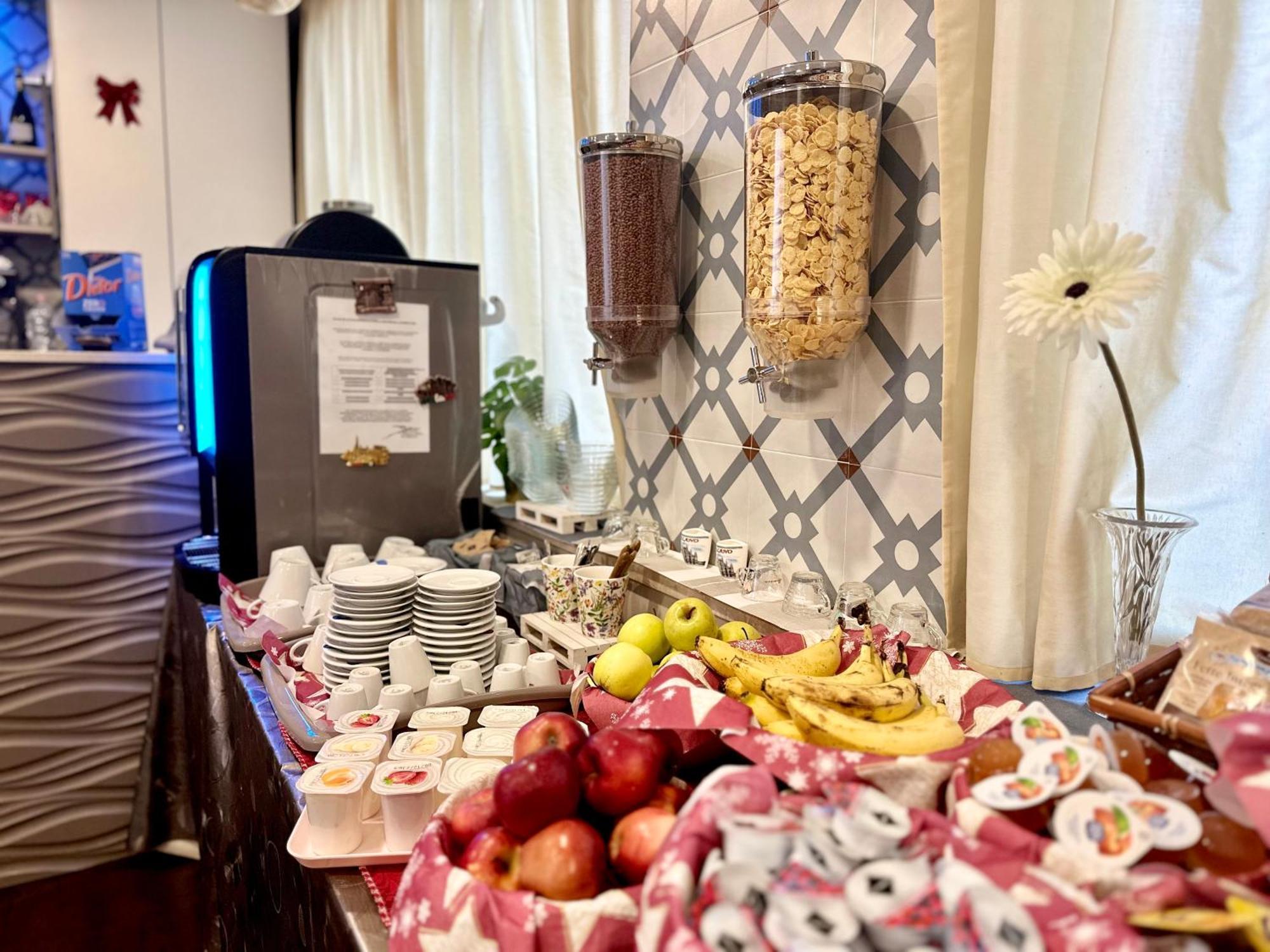 Hotel Giacosa Милано Екстериор снимка