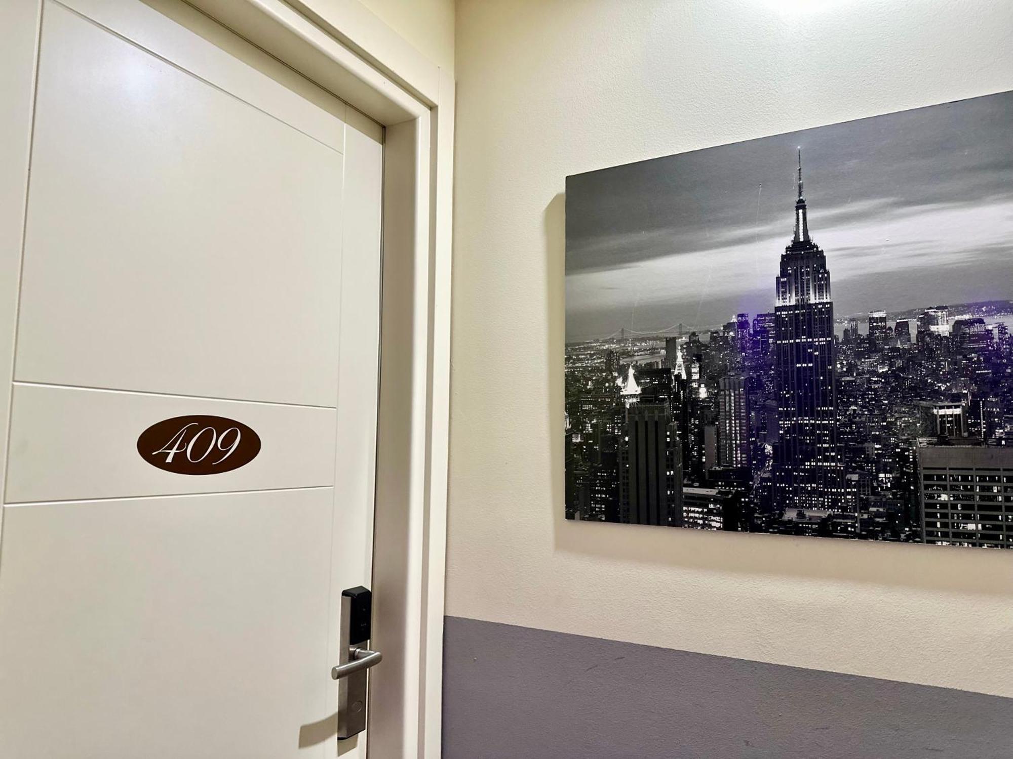Hotel Giacosa Милано Екстериор снимка