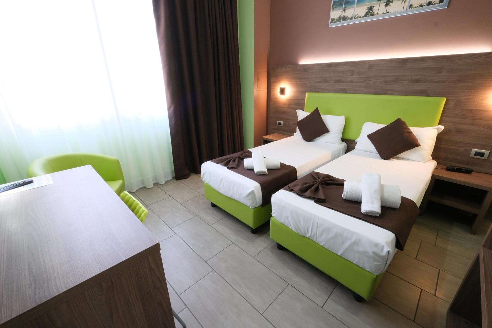 Hotel Giacosa Милано Екстериор снимка