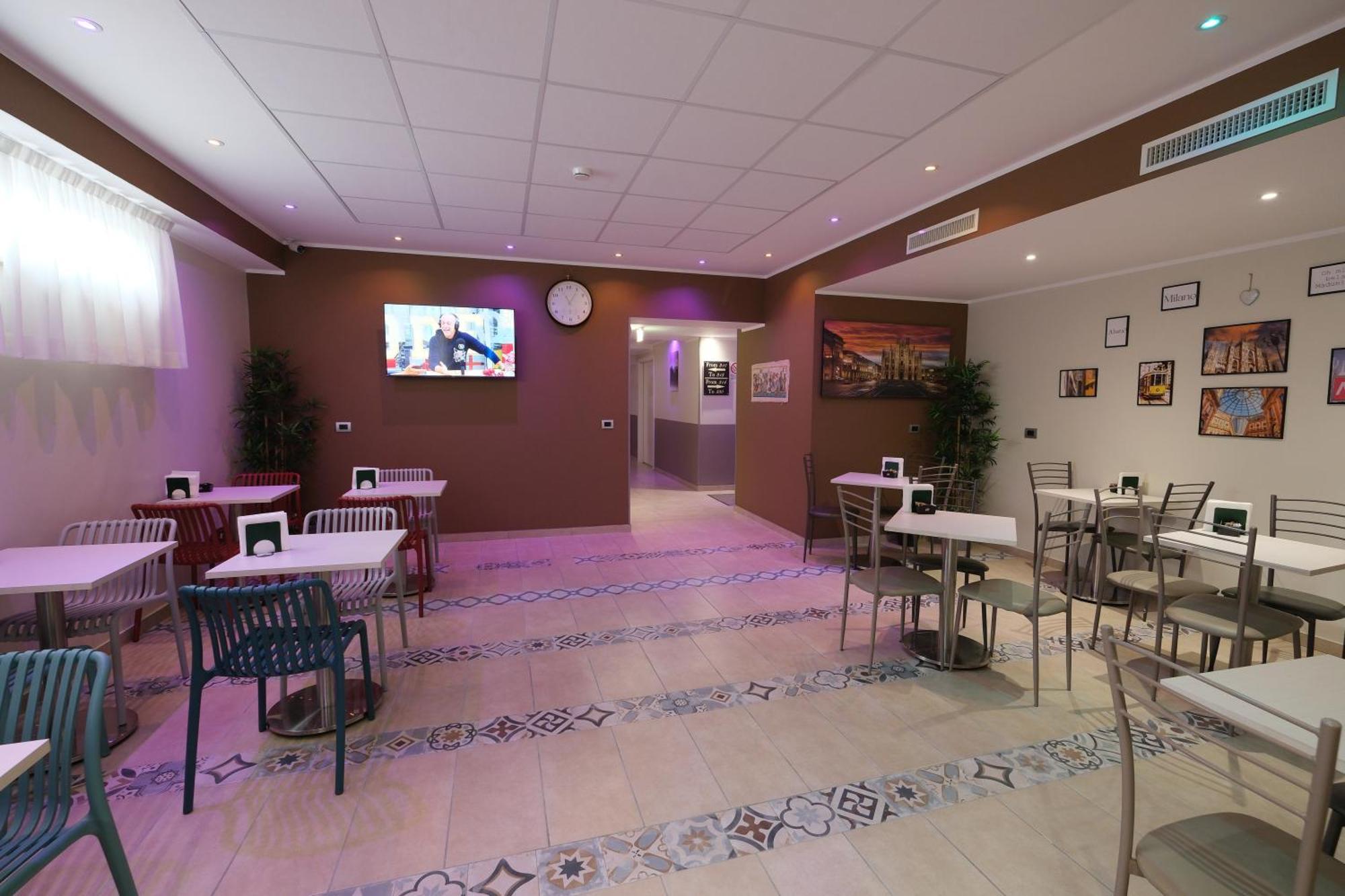 Hotel Giacosa Милано Екстериор снимка